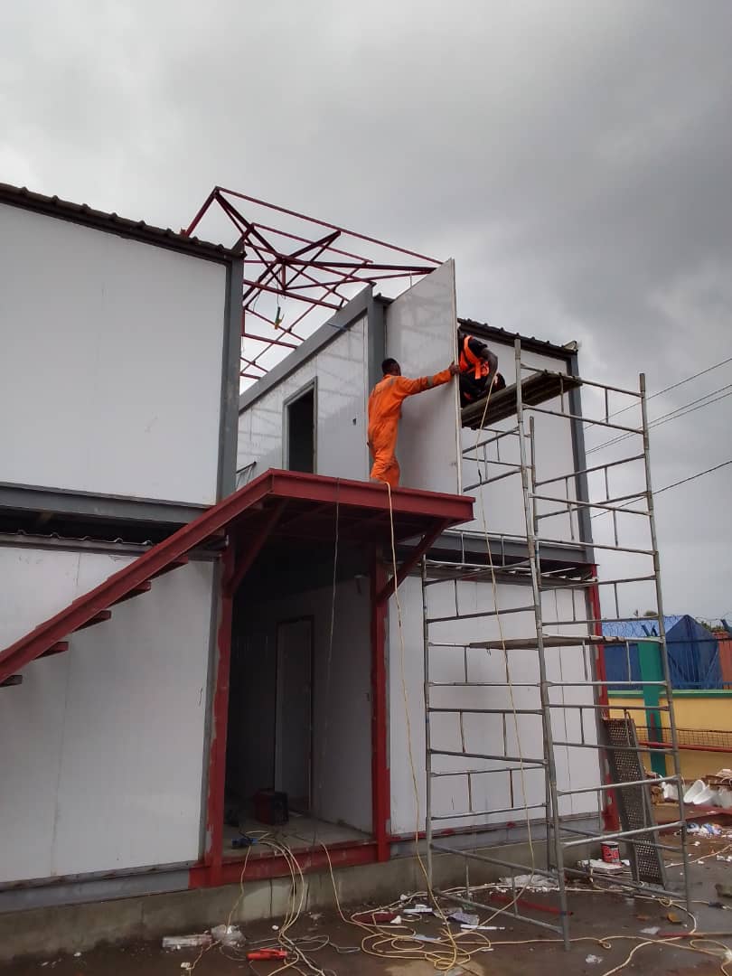 Construction of workers' accommodation camp for crude oil tanks refurbishment.
